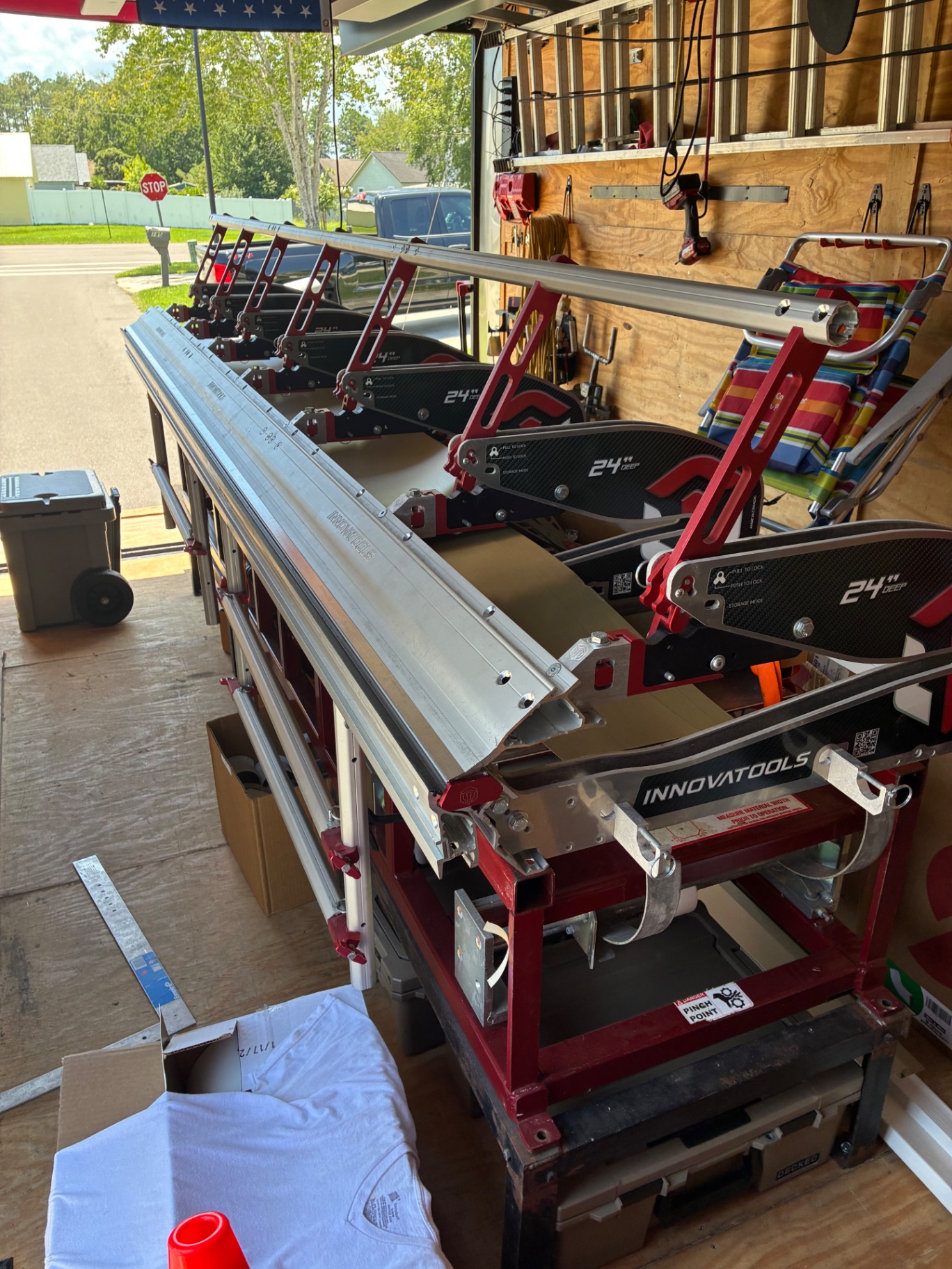 Seamless K-style gutter machine